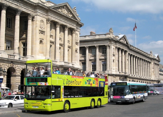 Tour de ônibus em Português