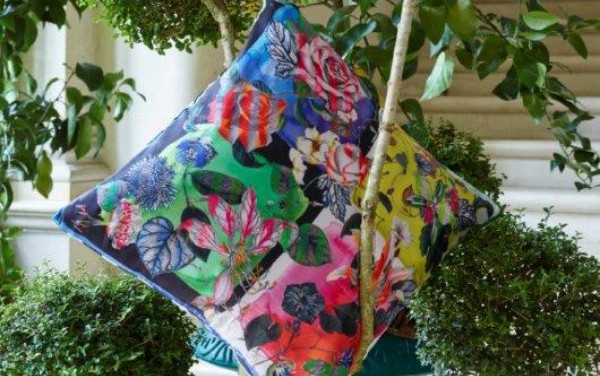 CHRISTIAN  LACROIX